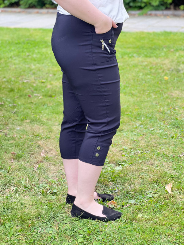 Capri Cherry Berry Navy